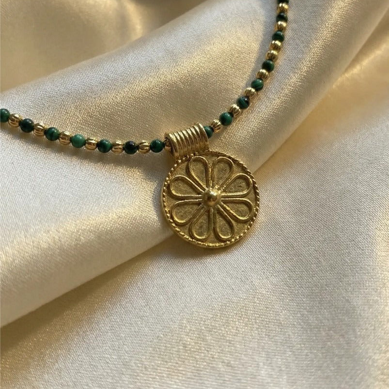 Collar Roseta pequeña