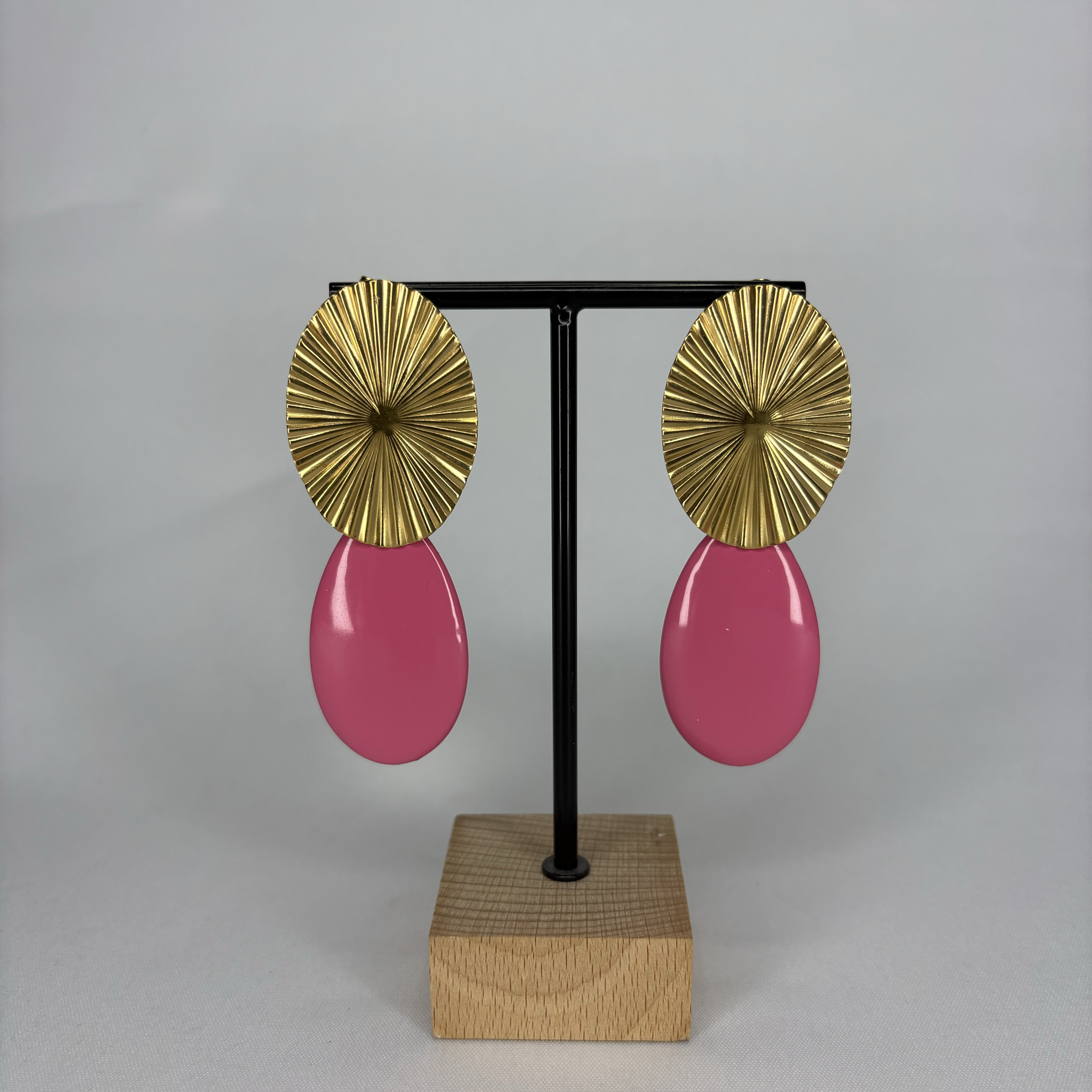 Pendientes Ovalo dorado y lagrima color