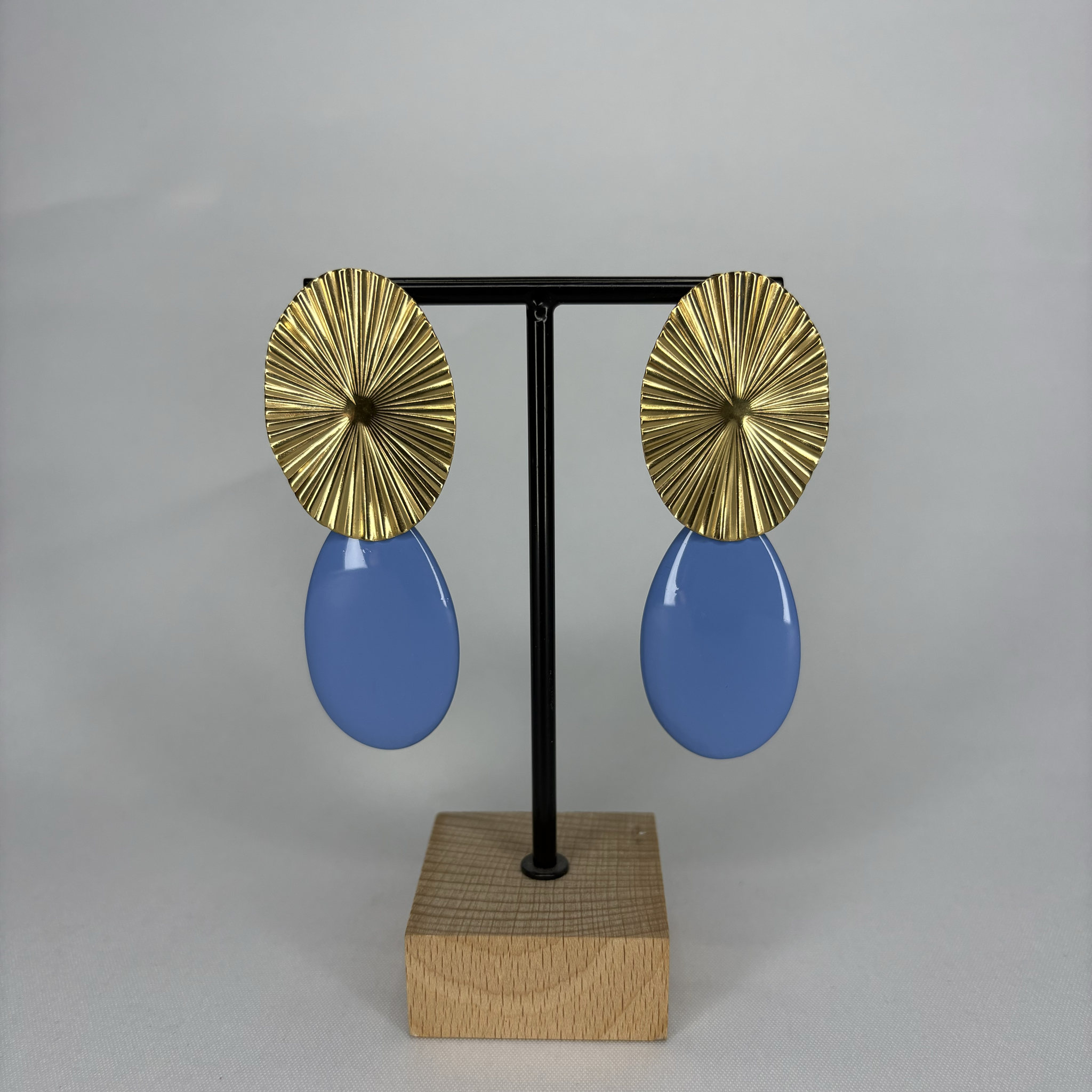 Pendientes Ovalo dorado y lagrima color