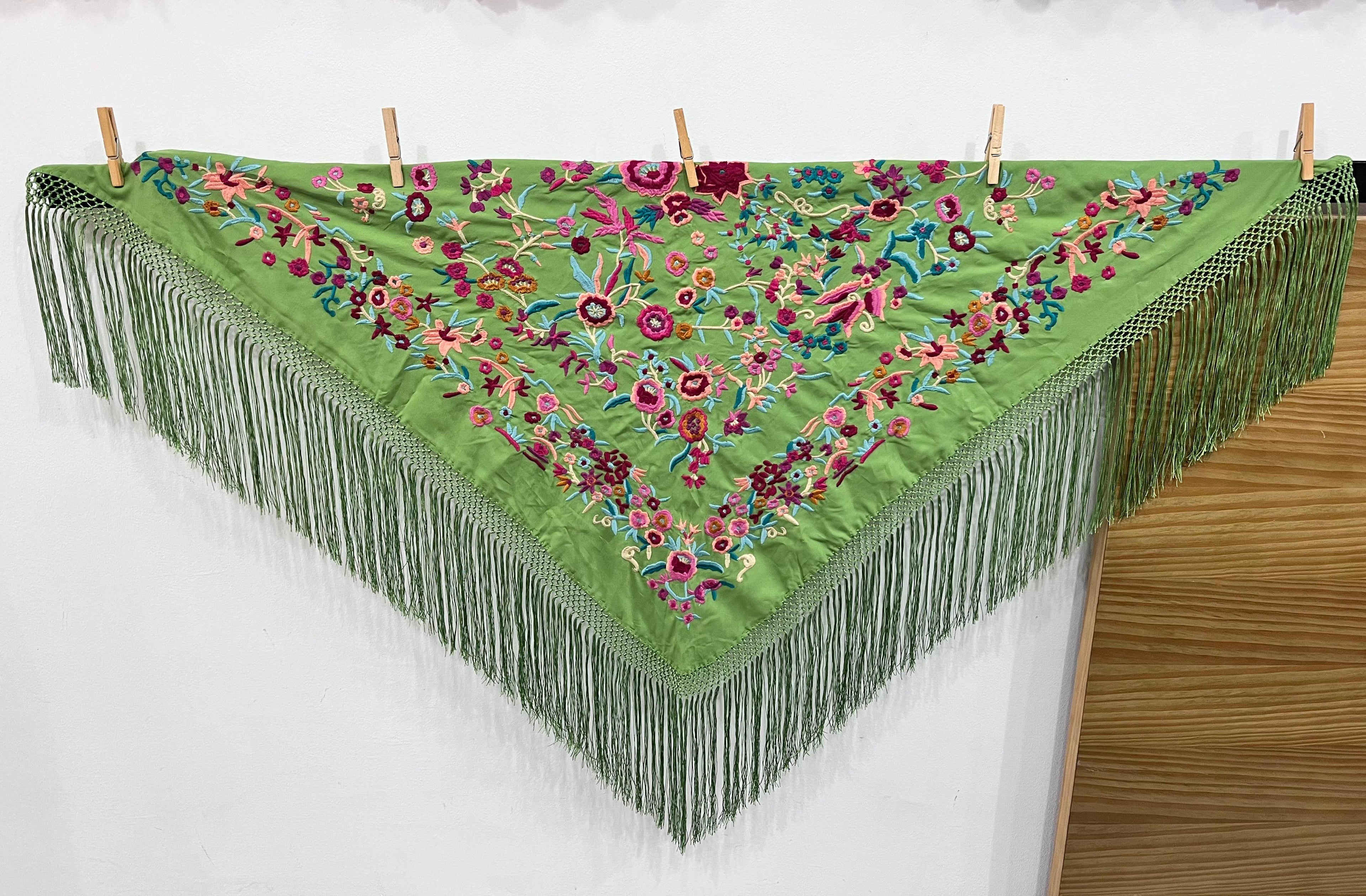 Mantoncillo Adela Oliva