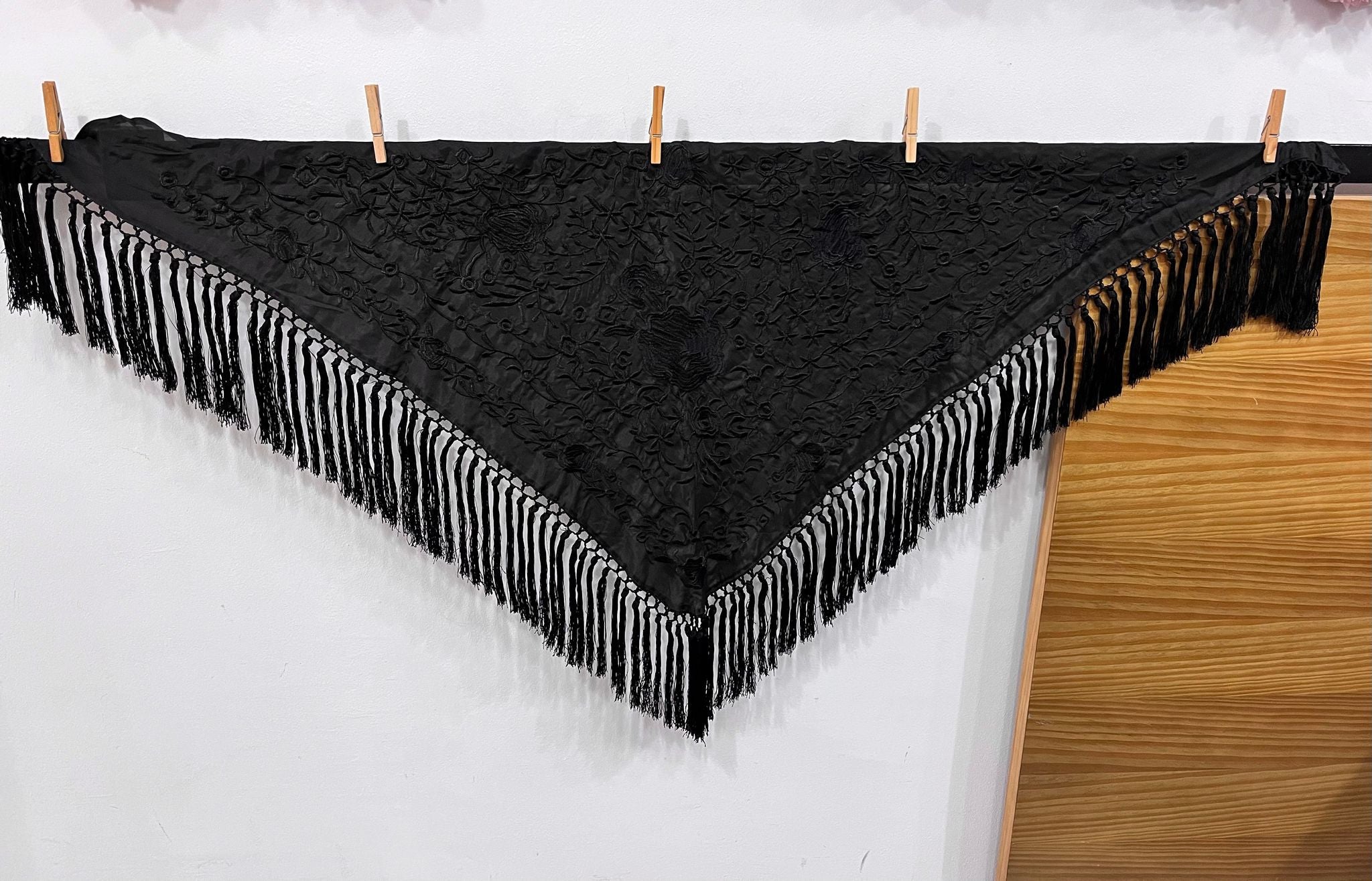 Mantoncillo Angela Negro